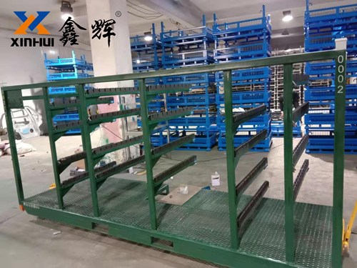 汽車(chē)料架非常符合汽車(chē)行業(yè)的要求